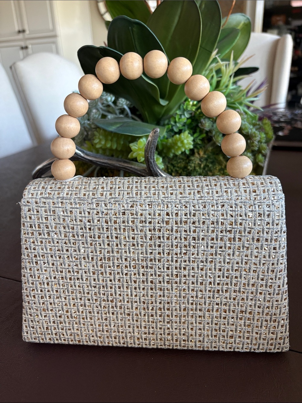 NWT Tommy Bahama Gold& Silver Woven design with Shell Accent Handbag - Picture 2 of 7